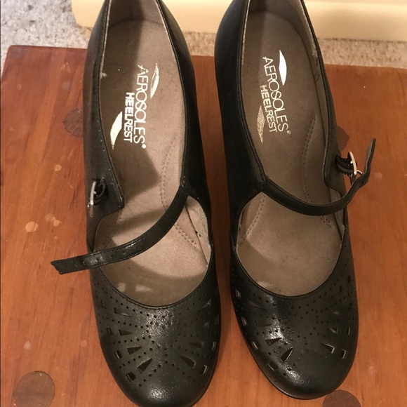 AEROSOLES Shoes - Aerosoles comfort heels Brand New