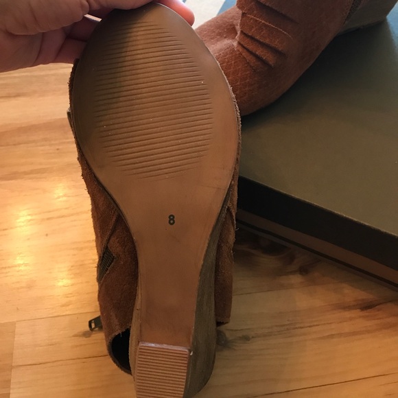 ✨NEW✨Diba | Chestnut Peep Toe Wedge Heels - Picture 4 of 8