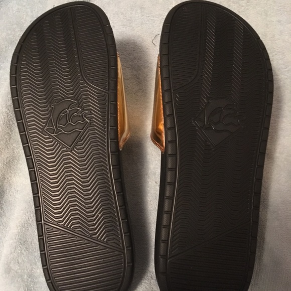 Brand new pink dolphin ghost slides - Picture 4 of 4