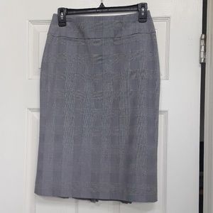 Houndstooth plaid pencil skirt Houndstooth plaid pencil skirt