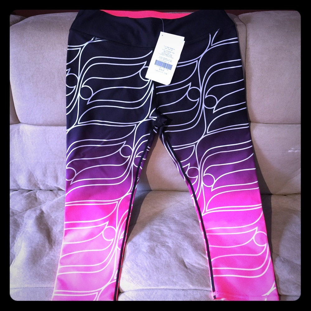 Fabletics Salar Capri NWT