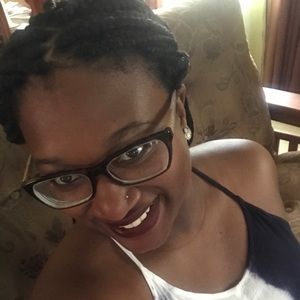 Meet your Posher, Leiaka