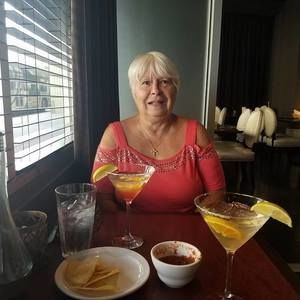 Meet your Posher, Sharon