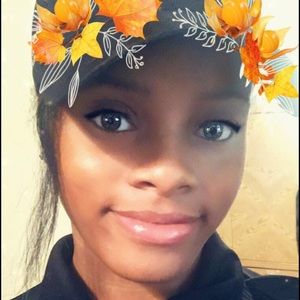 Meet your Posher, Christal