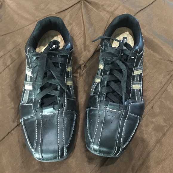 Skechers Other - Skechers men's 7.5 casual shoes