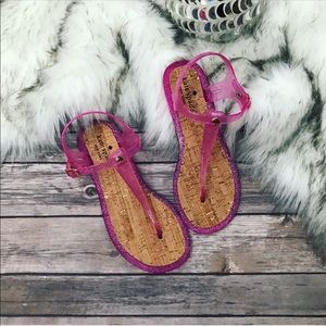 💗Gorgeous Kate Spade t-strap sandals💗