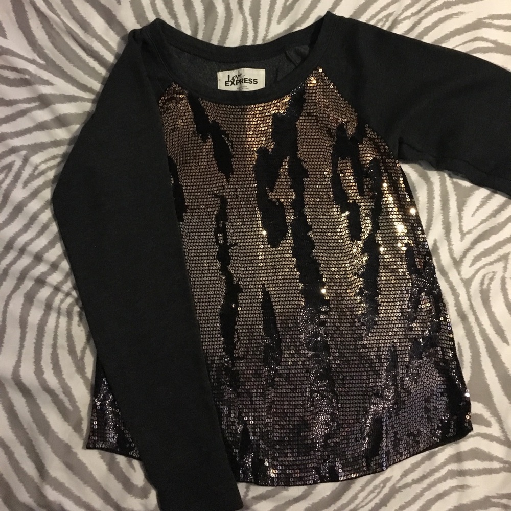 Women’s Express sweatshirt