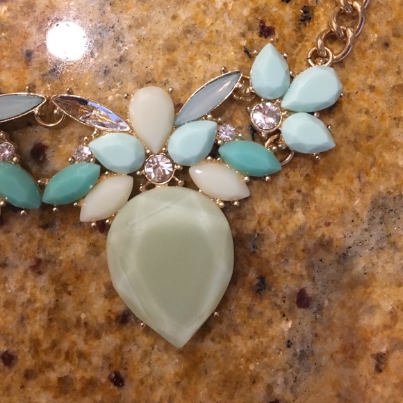 Blue/Teal Francesca’s Necklace - Picture 3 of 3