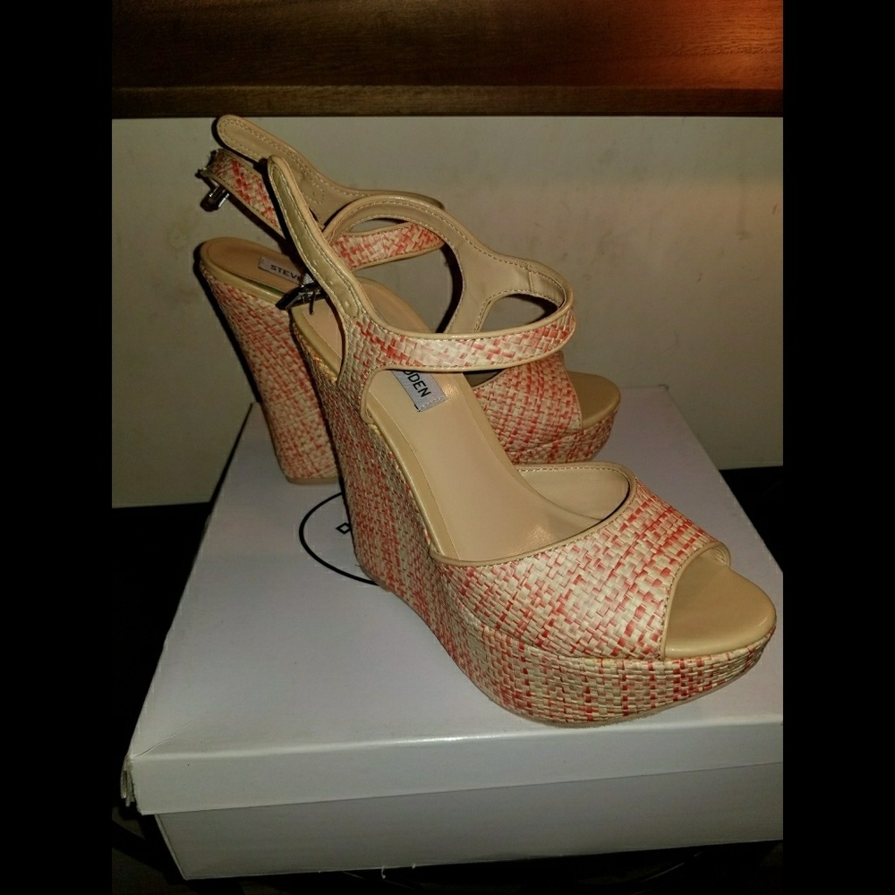 Mirage coral wedge