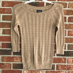 American Eagle Tan Sweater. 3/4 sleeve. Sz. M