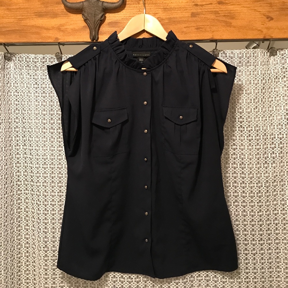 Cute navy colored blouse