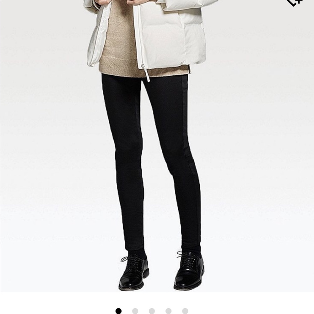 2017 Uniqlo Heat Tech High Rise Leggings Pants - L