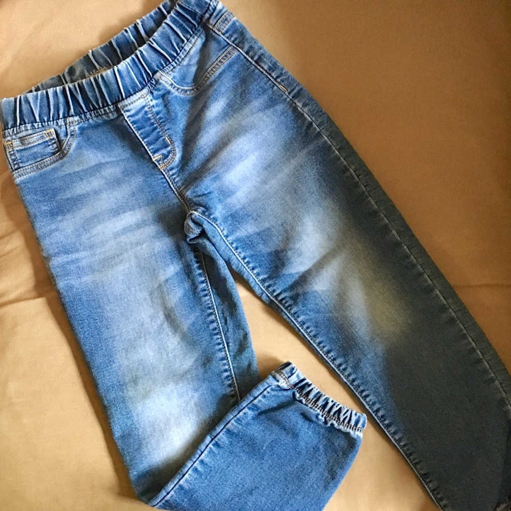GAP Kids Jeans in comfy jogger style