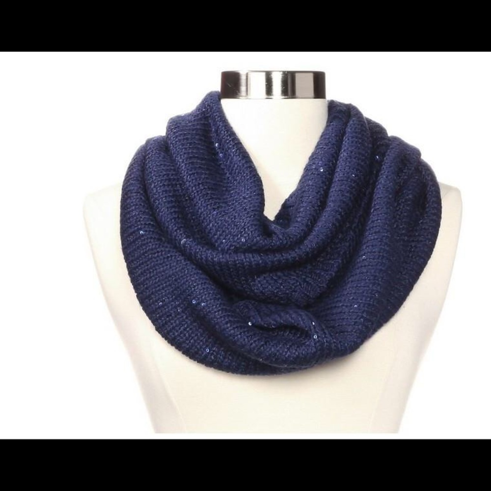 Calvin Klein Infinity Scarf - Picture 4 of 4