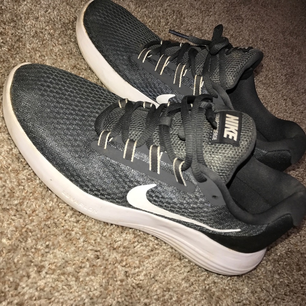 Men's size 9.5 Nikes