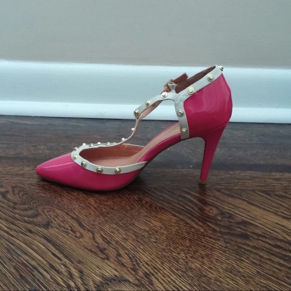 Never worn Halogen heels. - Picture 4 of 5