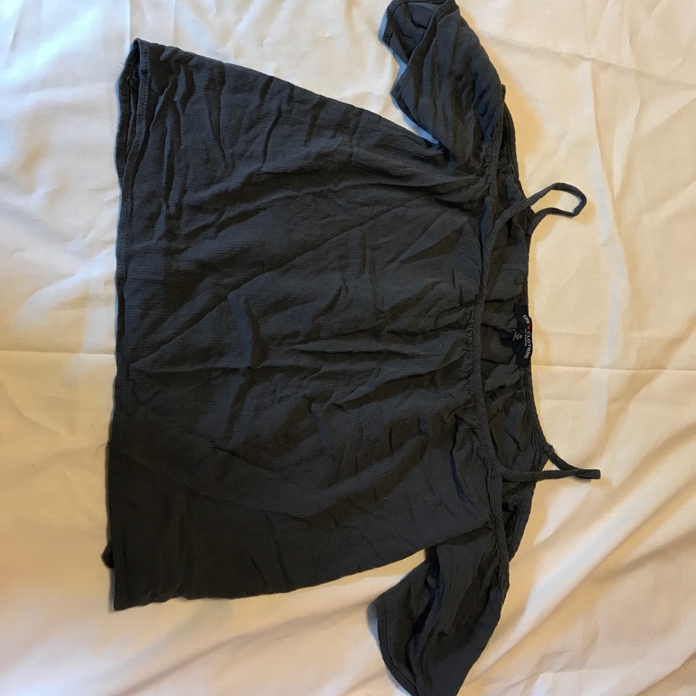 Cold shoulder crop top