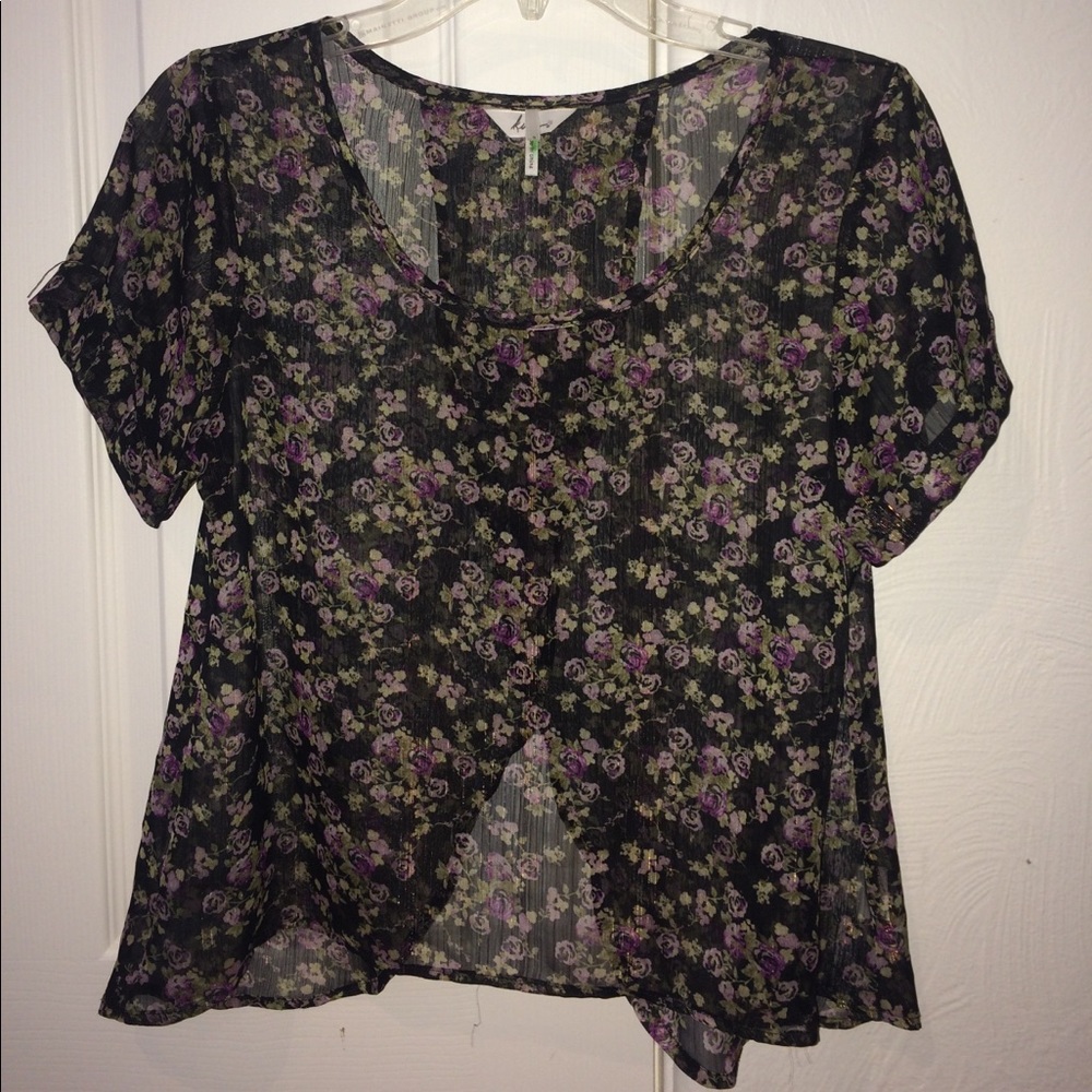 Floral blouse - Picture 2 of 3
