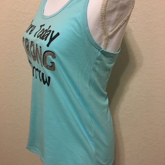 Custom work out tee - Picture 2 of 3