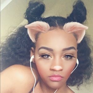 Meet your Posher, Moe