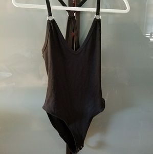 *NWT* Forever21 black ribbed metal ring bodysuit