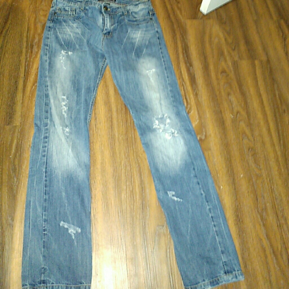 Copper Rivet Men Jeans (Distressed) - Picture 2 of 5