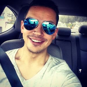 Meet your Posher, Andres