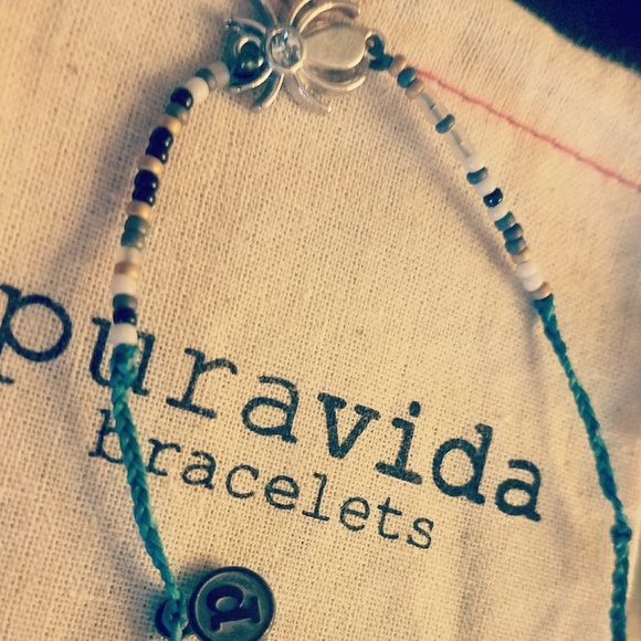 Meet your Posher, Leah - Picture 7 of 8