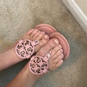 Baby pink Tory butch miller sz8