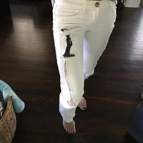 Distressed Denim Jeans - Picture 2 of 6