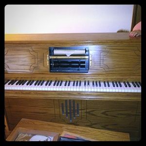 Story and Clark player piano