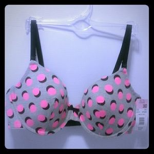 Romantic fitting bra