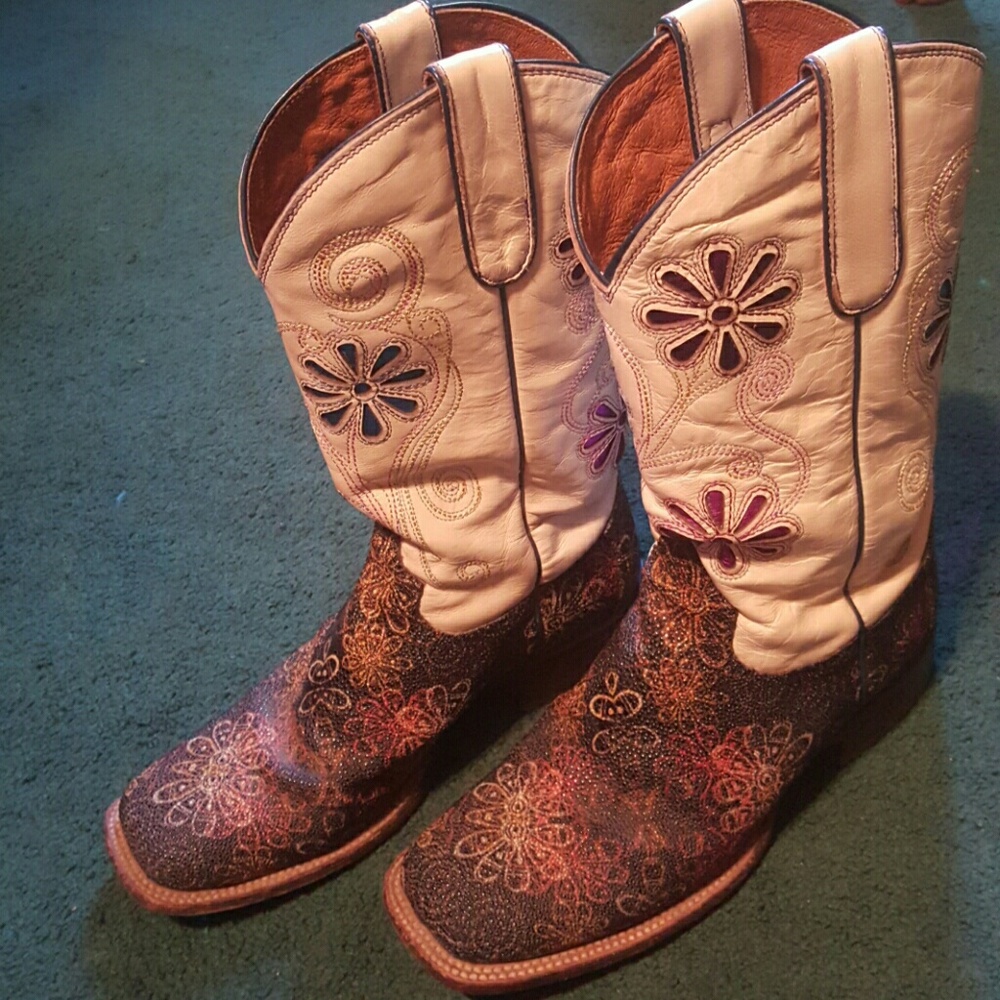 RESISTOL BOOTS