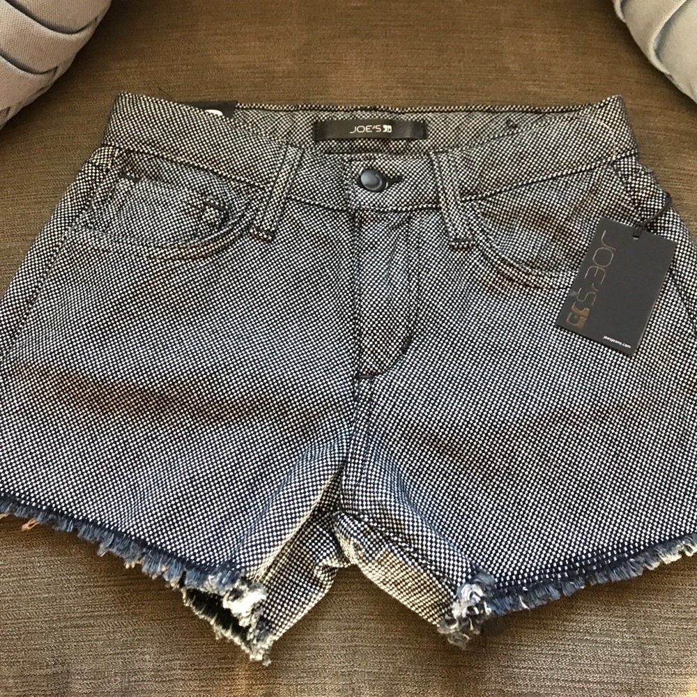 Joe’s short Size 23. Loretta shorts 100%cotton