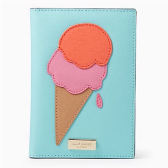 Authentic Kate Spade Passport - Picture 1 of 1