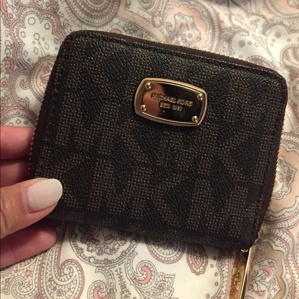 ‼️SOLD‼️ Authentic Michael Kors wallet