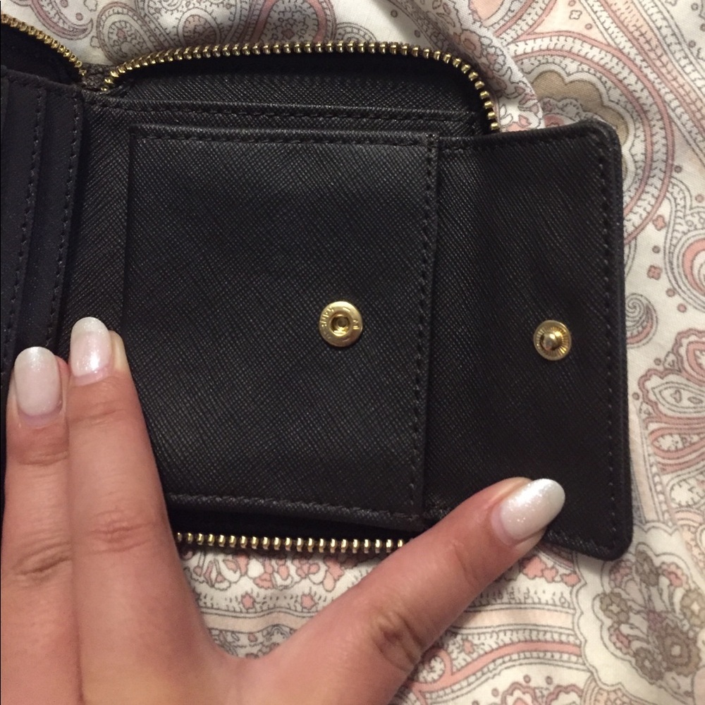 ‼️SOLD‼️ Authentic Michael Kors wallet - Picture 8 of 8