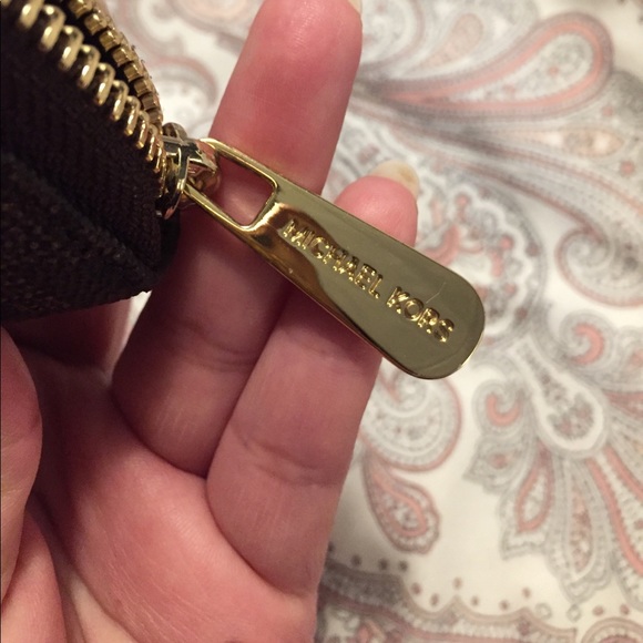 ‼️SOLD‼️ Authentic Michael Kors wallet - Picture 3 of 8