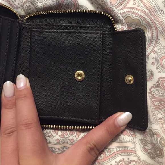 ‼️SOLD‼️ Authentic Michael Kors wallet - Picture 8 of 8