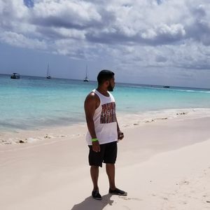 Meet your Posher, Sebastian