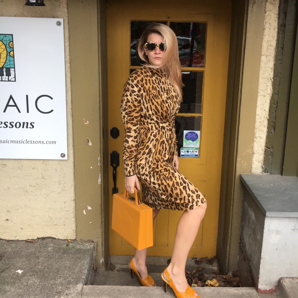 Vintage leopard dress πPM Editor pick π SALE π - Picture 1 of 8