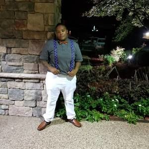 Meet your Posher, Nina studwonder