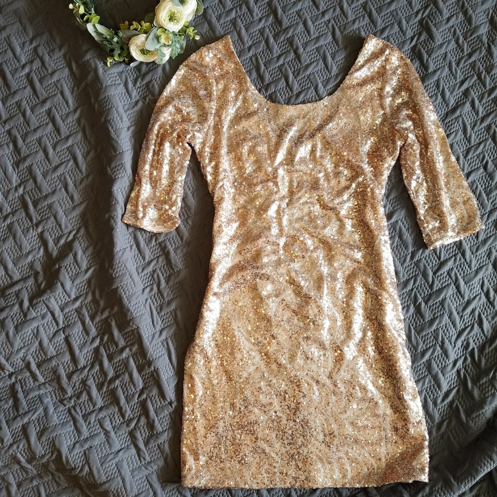Rose gold sequined body con dress michelle