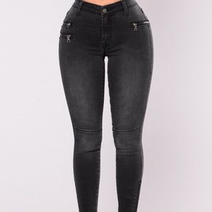 Fashion Nova Donatella Zipper Jeans