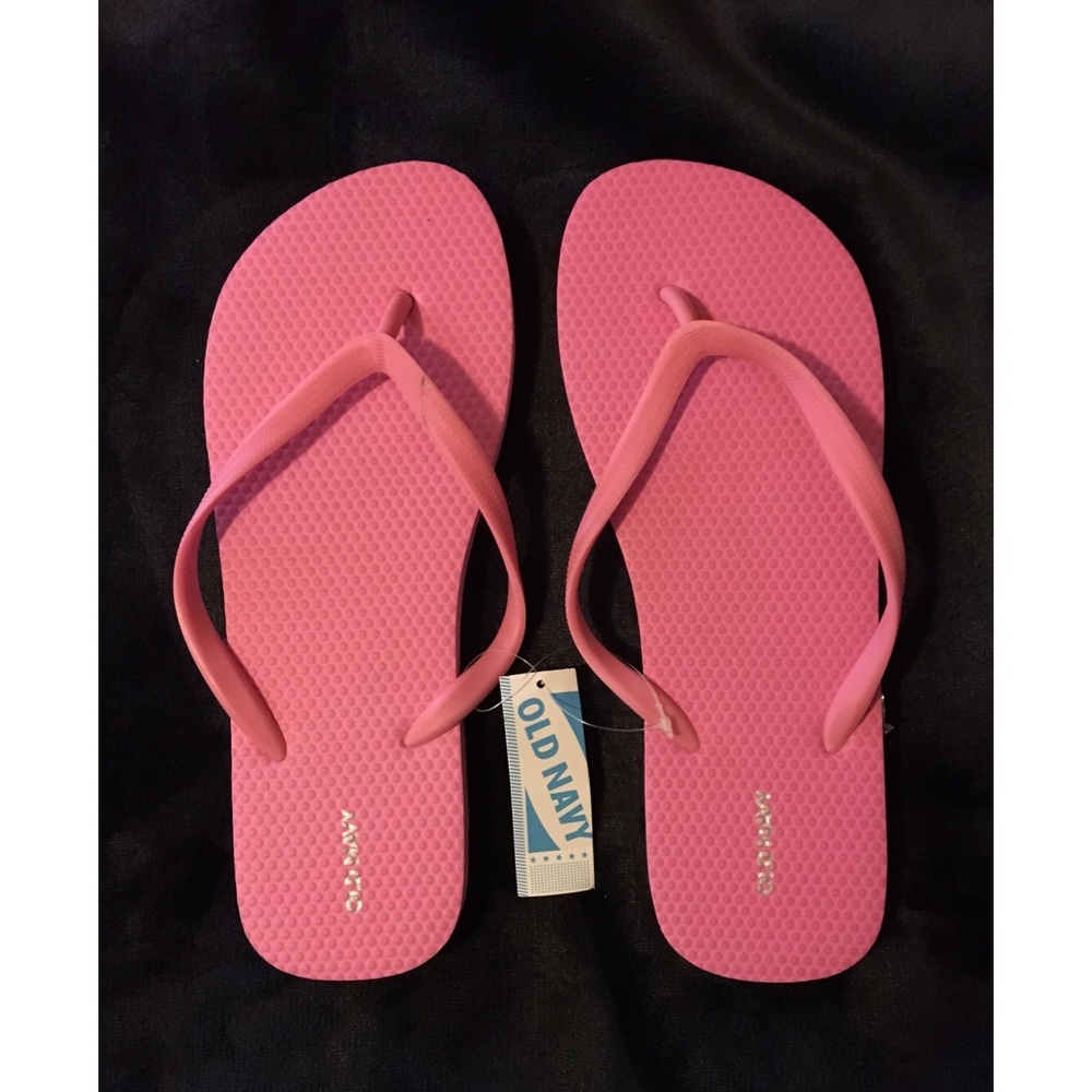 New old navy pink flip flops