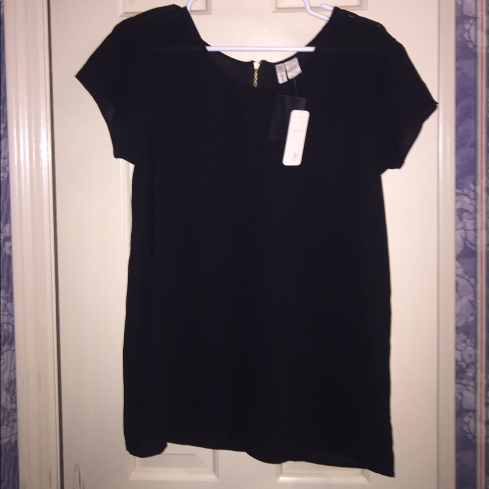 Japna NWT* black sheer short sleeve pleated blouse