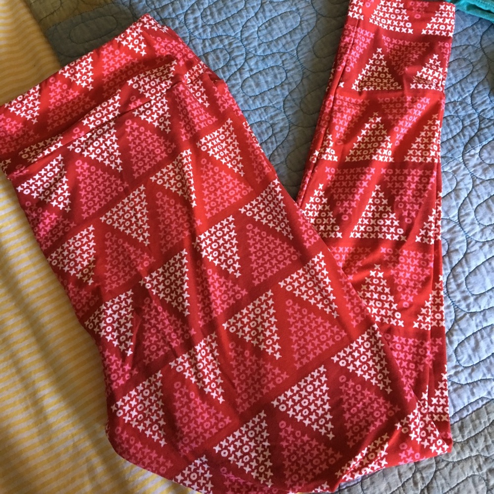 LULAROE Valentines print 2017