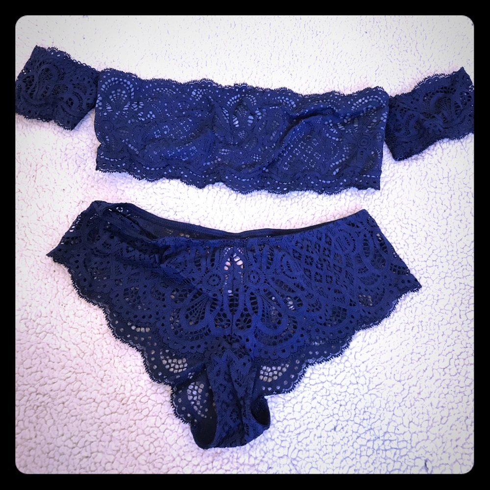 Victoria's Secret bralette and panties set size S
