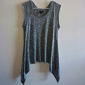 Gray tunic top short sleeved
