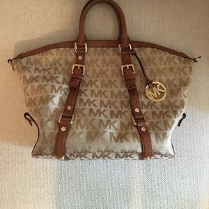 Authentic Michael Kors purse